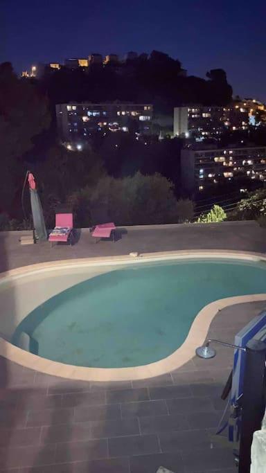 Avec Piscine Et Vue Magnifique Sur Nice